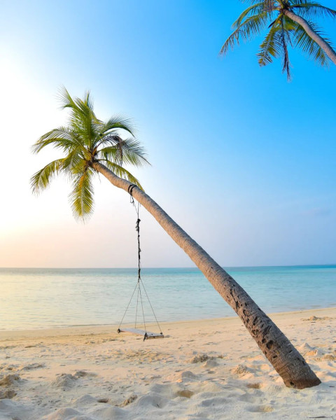 Instagram Editing Beach With Sea Wallpapers Images